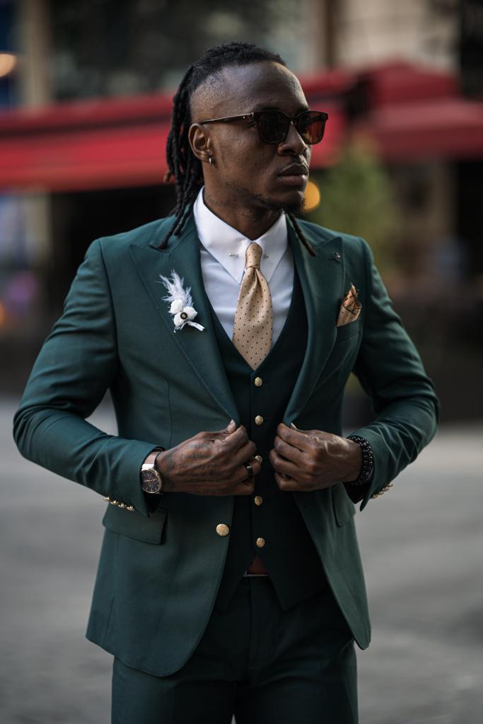 Bojoni Veneta  Green Slim Fit Peak Lapel Suit