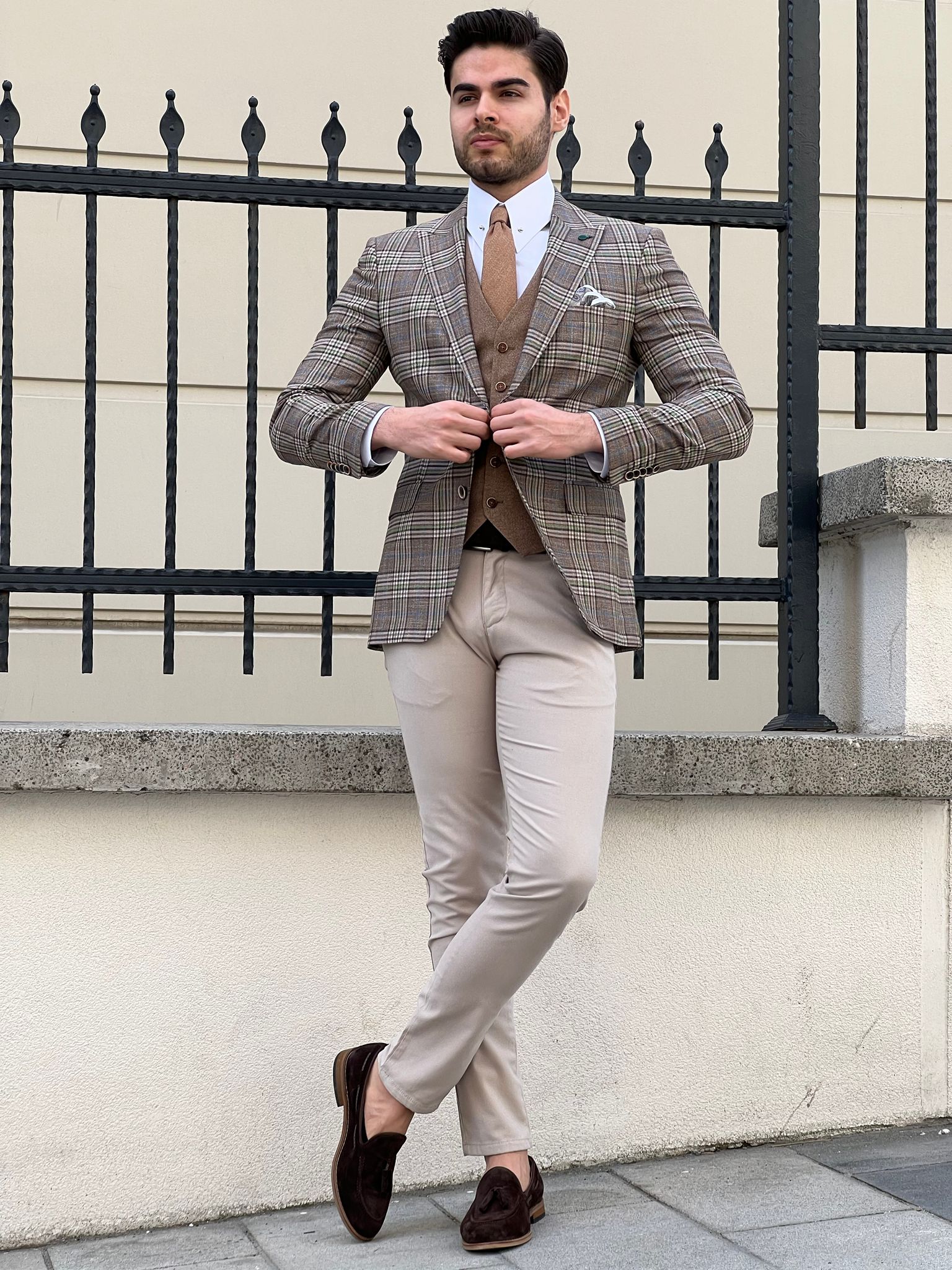 Bojoni Montebello Slim Fit High Quality Plaid Wool Beige Suit