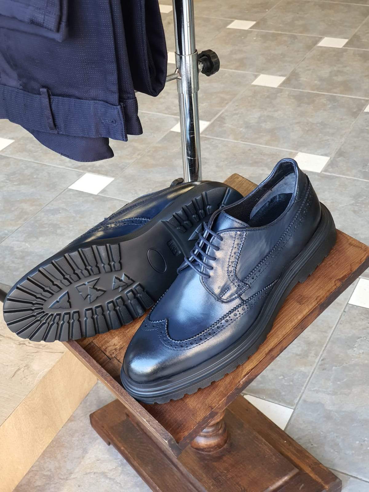 Argeli Navy Blue Wingtip Oxfords-baagr.myshopify.com-shoes2-brabion