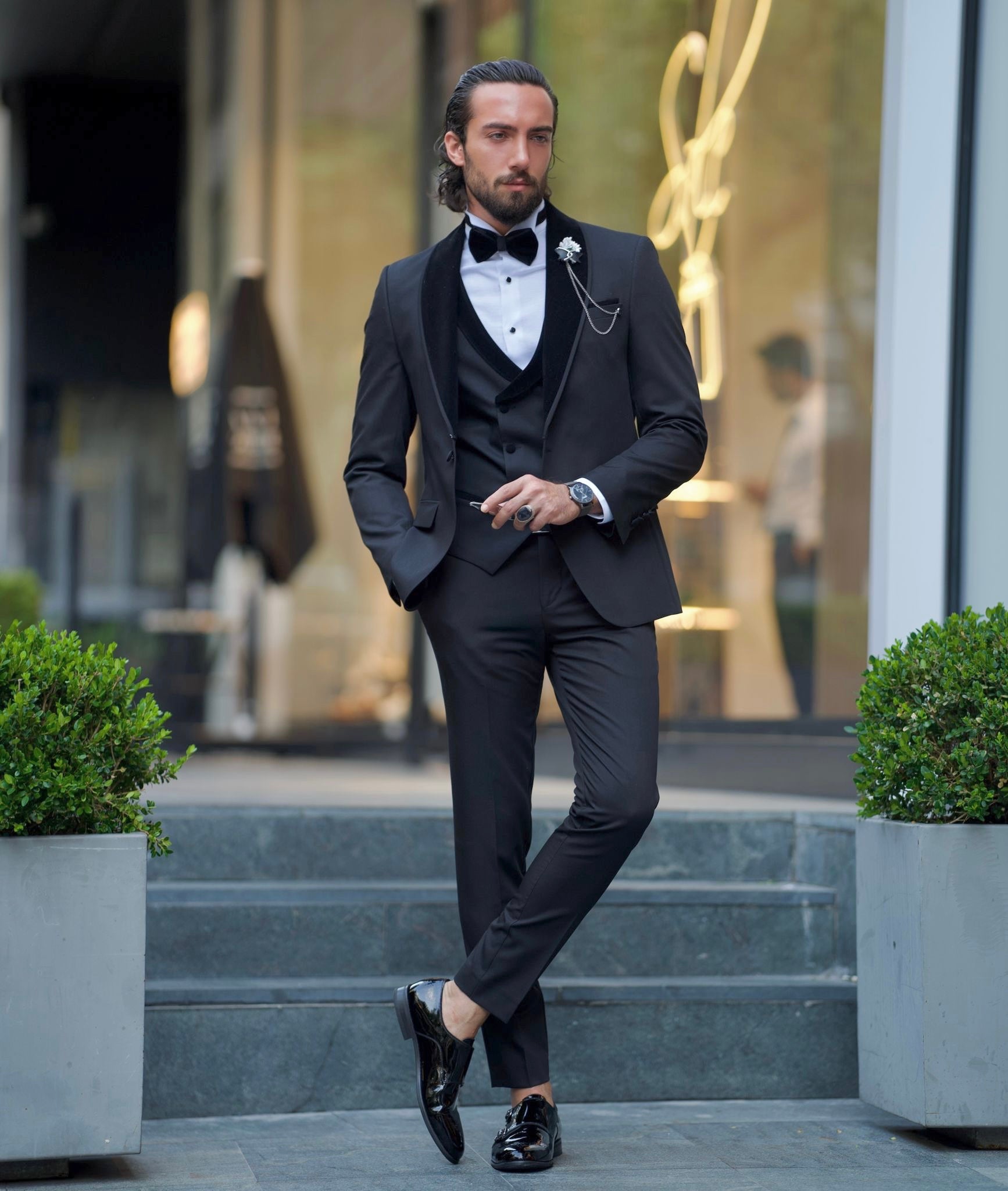 Bojoni Amato Slim Fit Mono Collared Black Tuxedo