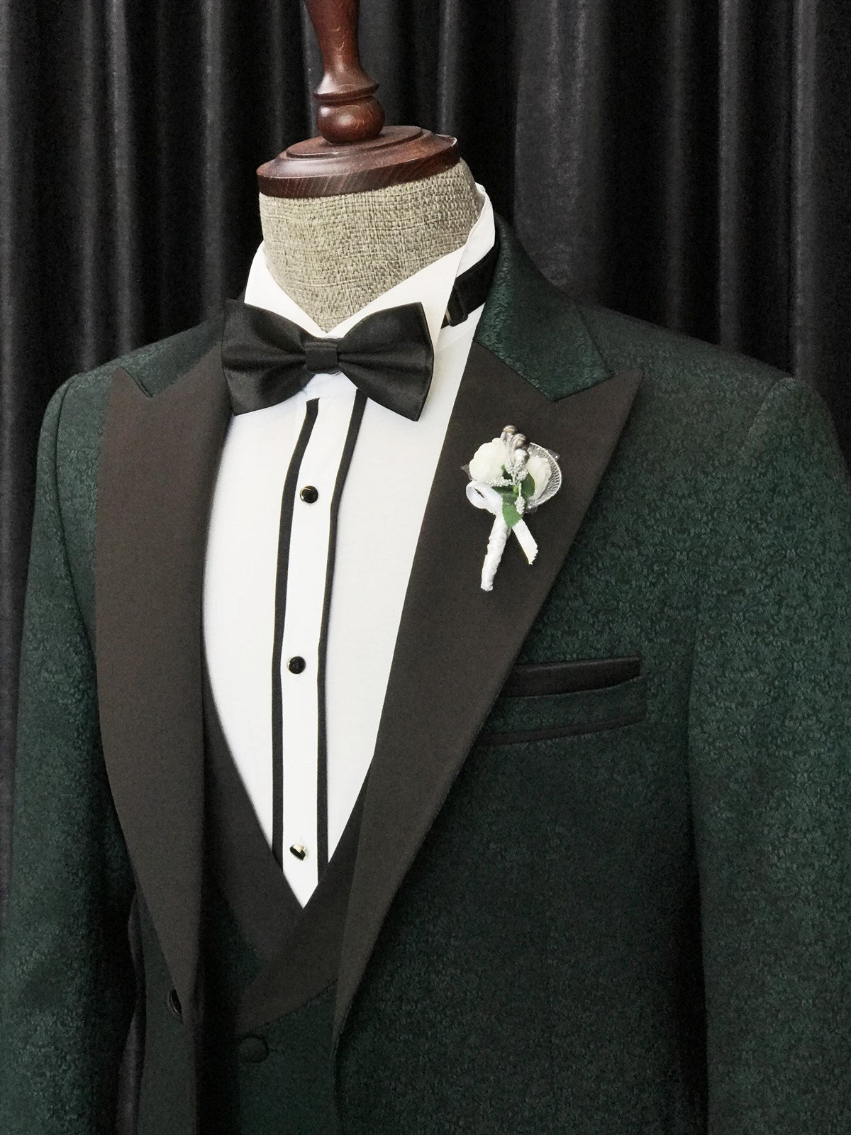 Bojoni Cagliari Green Slim-Fit Tuxedo 3-Piece