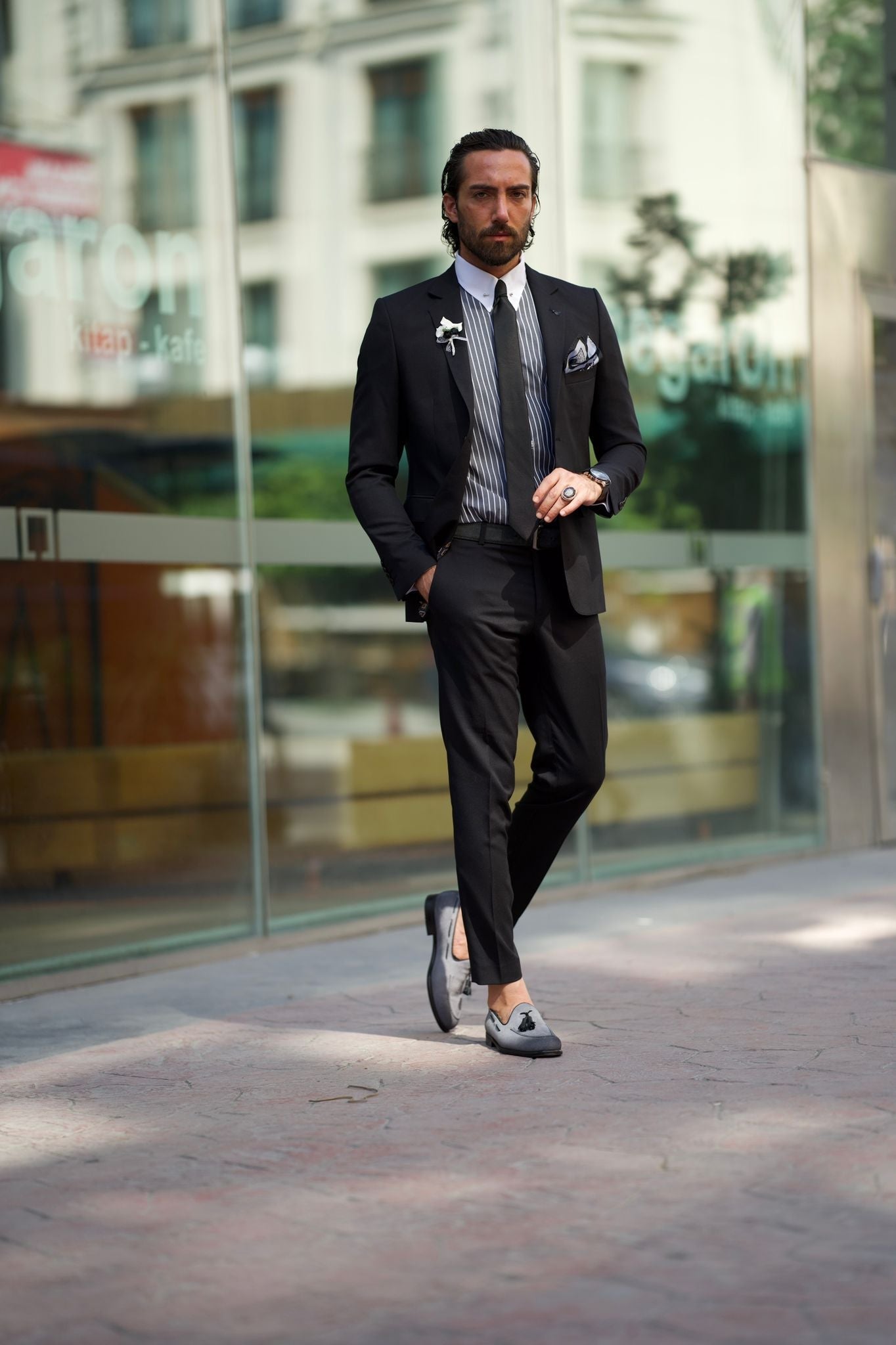 Bojoni Uluwatu Slim Fit Black Mono Collar Suit