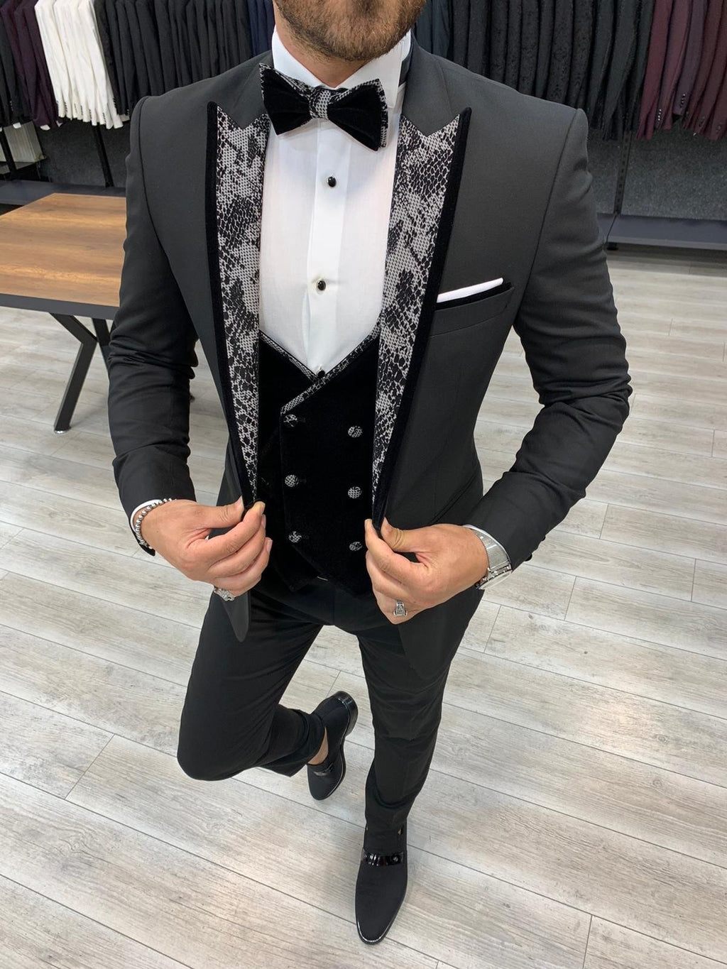 Trivio Jacquard Black Velvet Slim Fit Tuxedo-baagr.myshopify.com-1-BOJONI