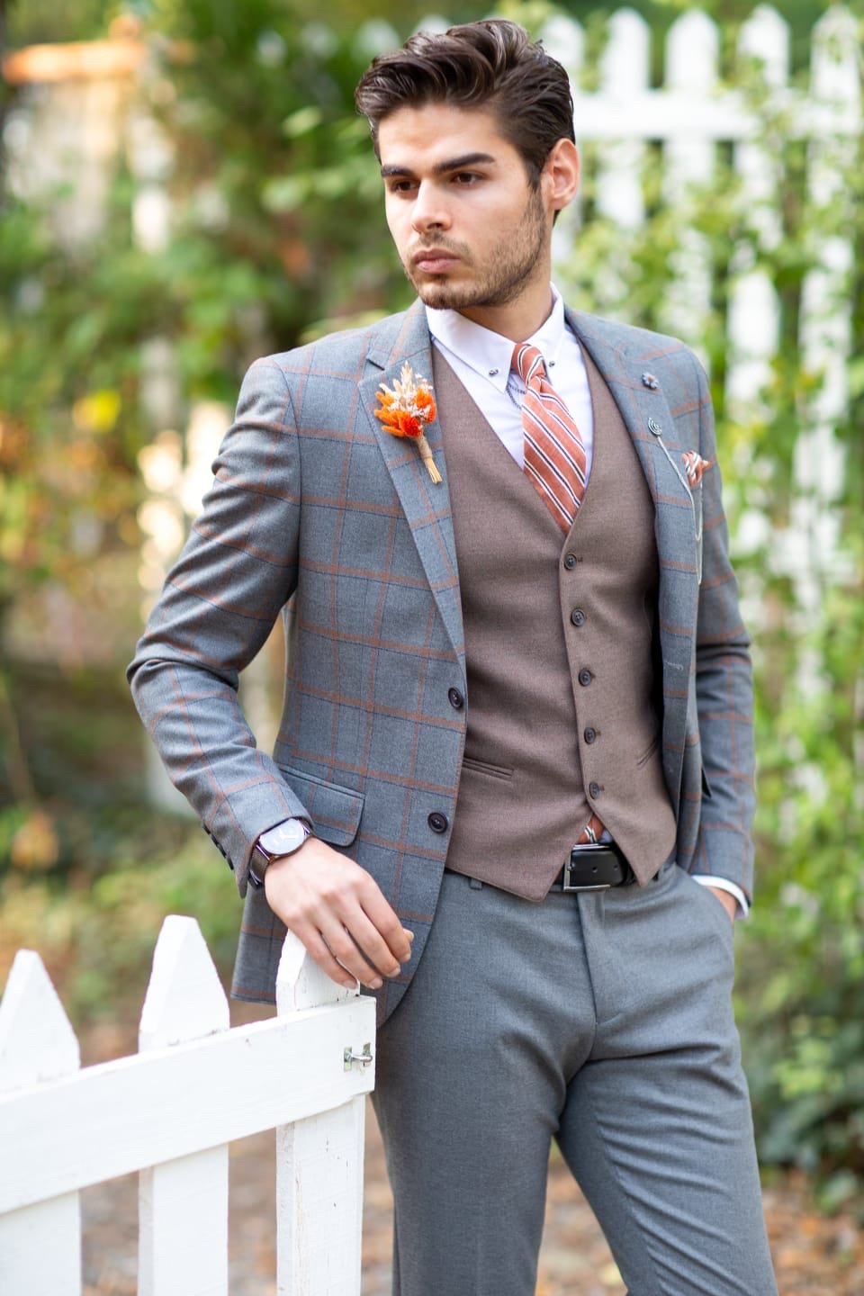 Sapon Slim-Fit Plaid Suit Vest Gray Sapon Slim-Fit Plaid Suit Vest Gray