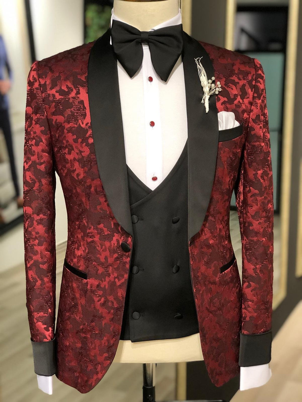 Slim-Fit Tuxedo Suit  Clearetred-baagr.myshopify.com-suit-BOJONI