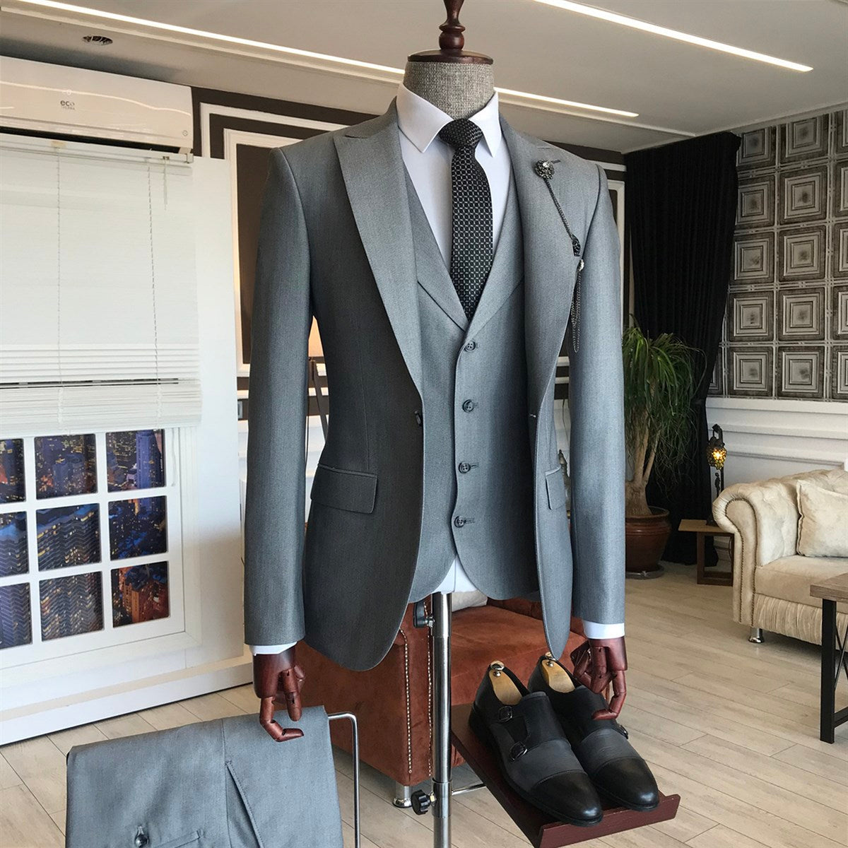 Bojoni Grey Slim-Fit Suit 3-Piece 