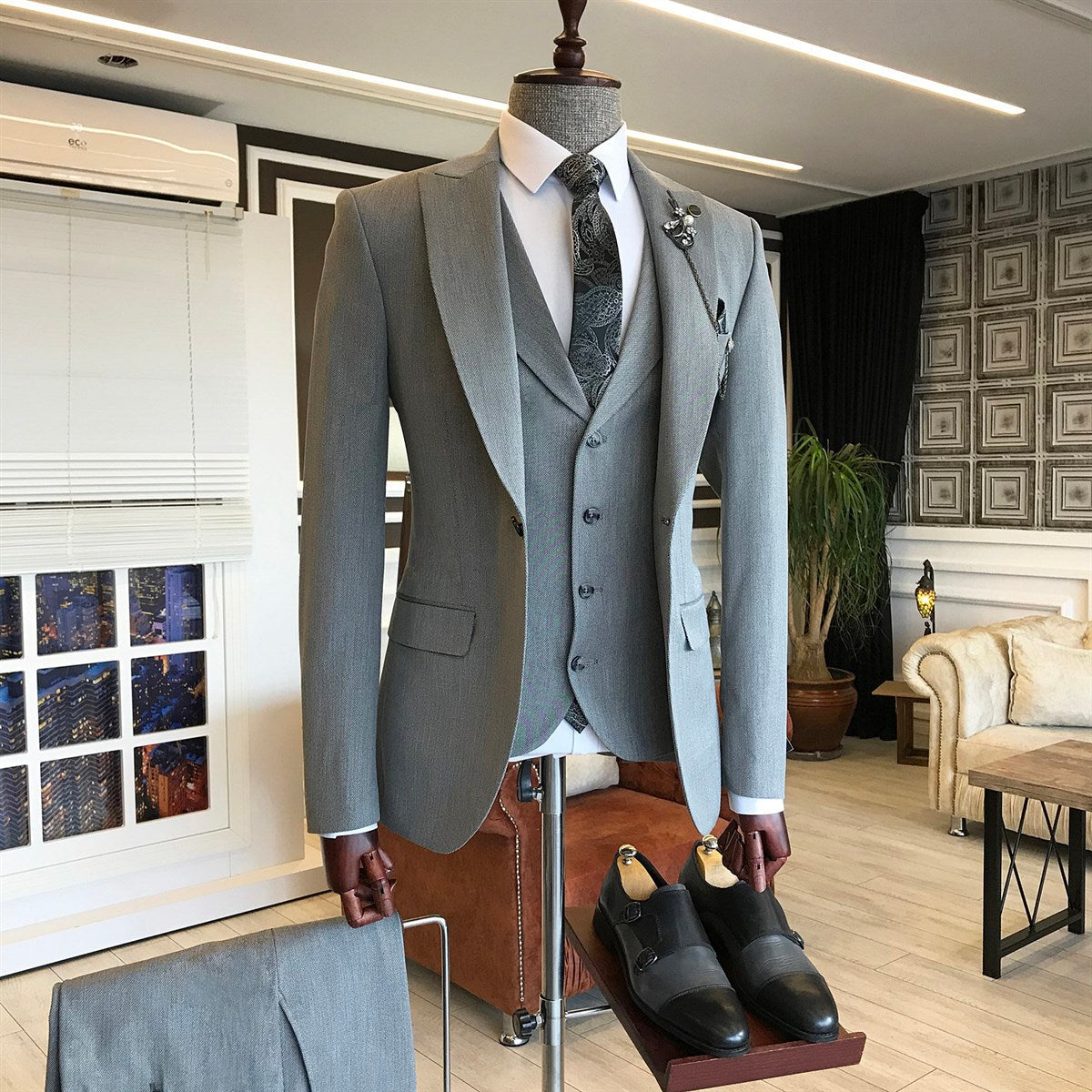 Bojoni Grey Slim-Fit Suit 3-Piece 